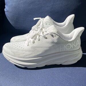Hoka One One, Clifton 9, White Running Shoes Size 11 D, Like New Condition